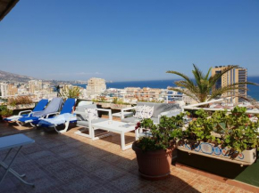 Гостиница Ático con gran terraza  Фуэнхирола
